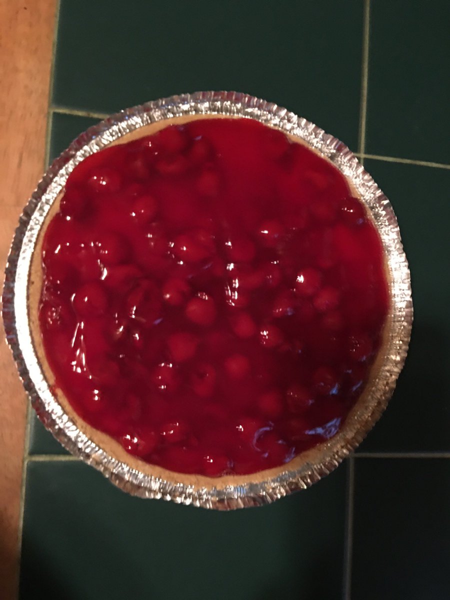 VictoriaPerry7's tweet image. My first cherry cheesecake!! My guys killed it!🥰🥰