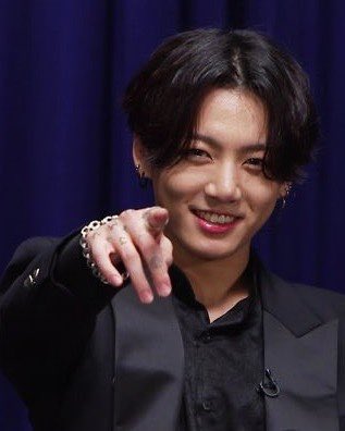 GoldenJKUnivers's tweet photo. Jungkook is just so beautiful and cute https://t.co/ZTF3FOKMjc
