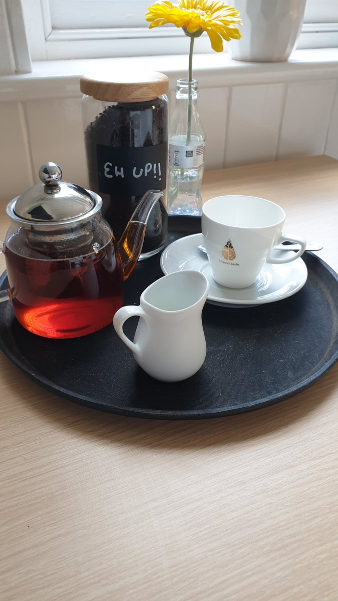 LiquidJadeHull's tweet photo. 🌞☕In celebration of #yorkshireday we are proud to introduce our newest addition Eh Up!!  tea. Produced from an every day Yorkshire blend, this is a full bodied black tea that goes just lovely with cake 😉❤ #bealocaltourist #lovehull https://t.co/EWMXXvoPMJ