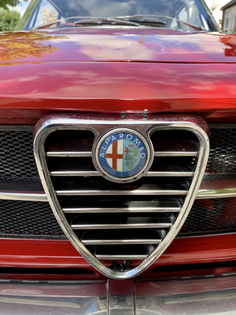 AlanJCritchley's tweet image. Saturday shopping in a #classicAlfa is actually rather enjoyable. #alfa