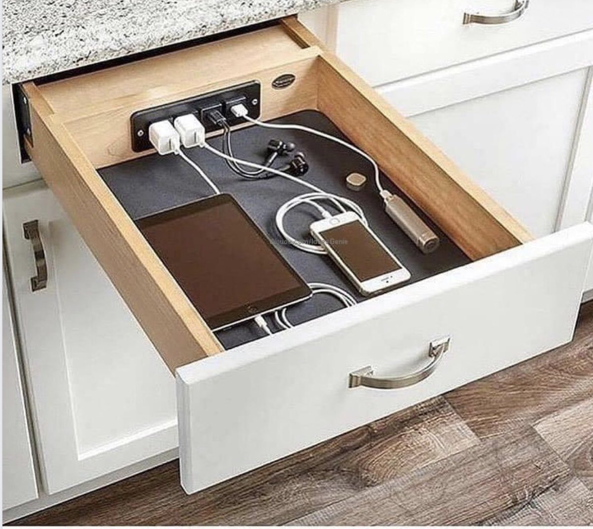 Valerie3Ward's tweet image. For all my fellow tidy freaks. 

#TidyHouseTidyMind