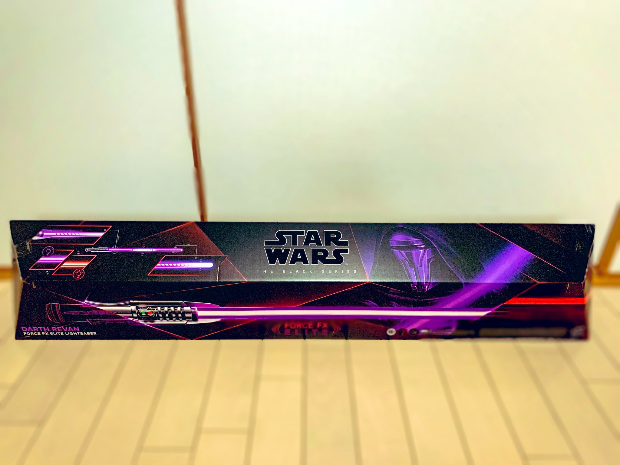 スターウォーズ フォースFXライトセーバー エリート ダース・レヴァン