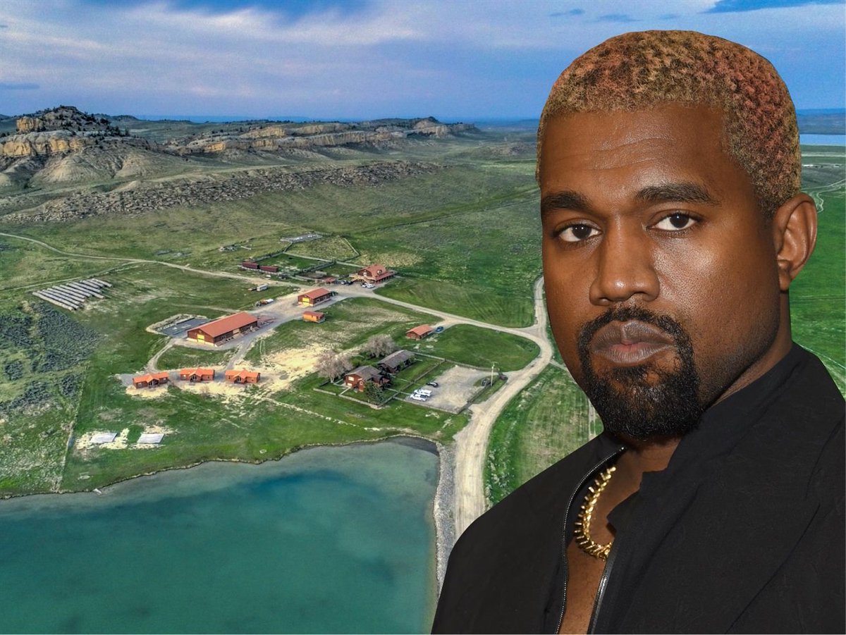 News24's tweet photo. TAKE A LOOK: Kanye West is reportedly building a 10-bedroom mansion on his R230 million ranch | @BISouthAfrica 

https://t.co/oGB2iY2xiw https://t.co/xiHqy8Z6l2