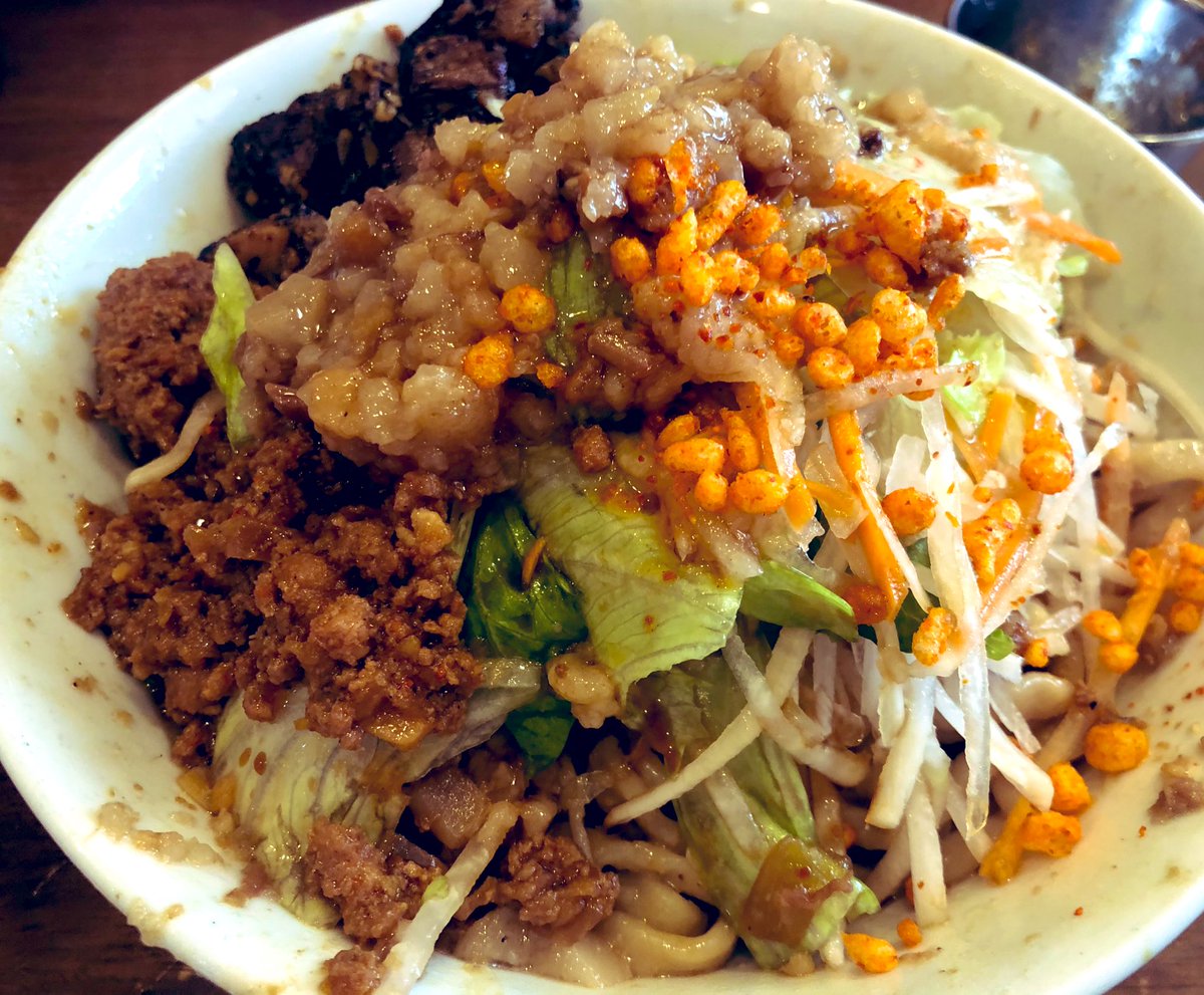 今年１１３麺目はこちら💁‍♂️
歴史を刻め新栄店さん🍜
東海地方がついに梅雨明けし夏に突入したので夏と言えばやっぱり食べたい歴史の冷やし中華😁
ひと言、美味しい😆
ご馳走様でした‼️