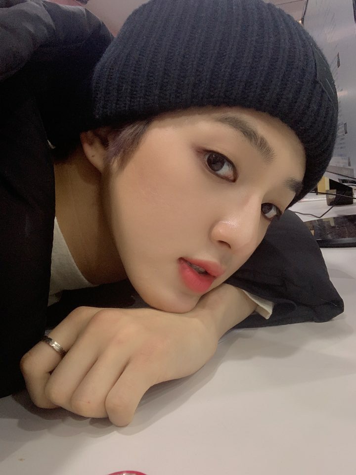 99bbong's tweet photo. bongjae: every angle is my best angle; a bongjae selfie + selca thread ✨ https://t.co/ISjXSZuzC9