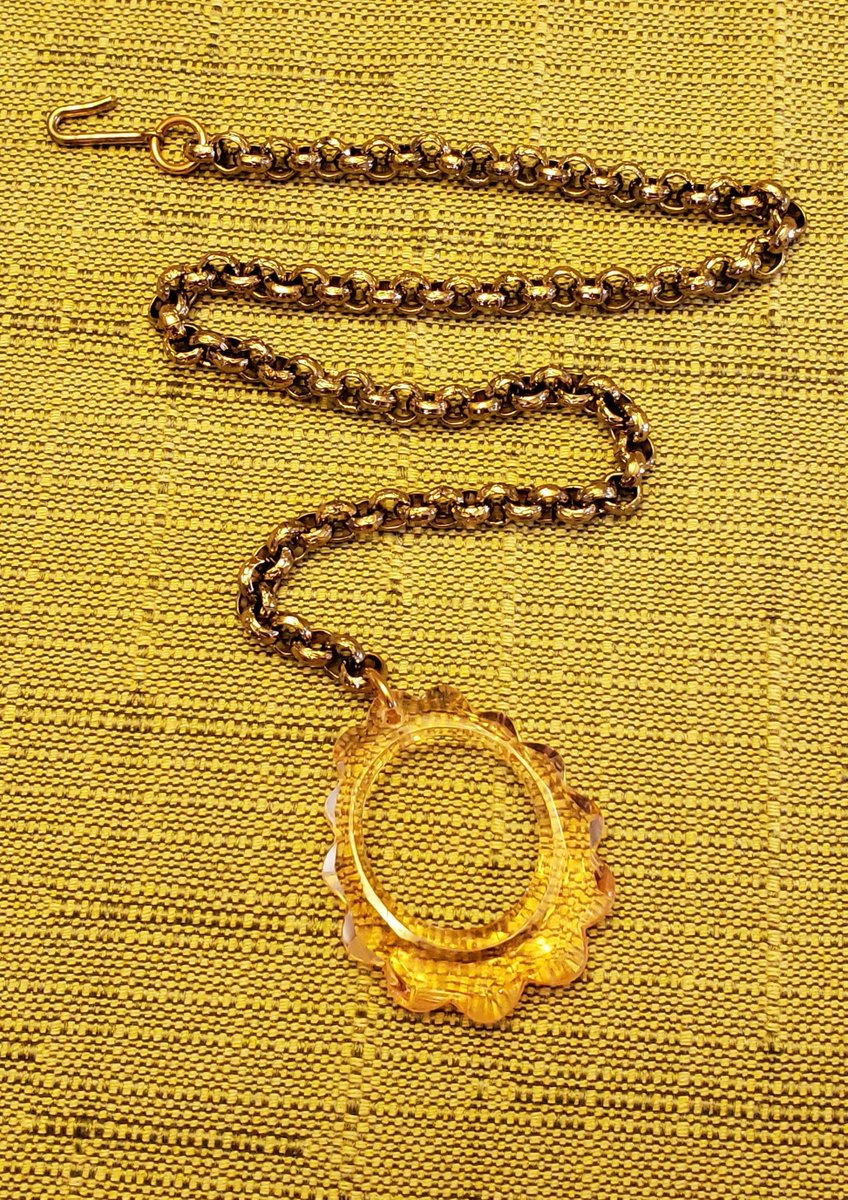atticesoterica's tweet photo. Vintage Zipper Pull In Original Container Accessory Vintage Dress Featuring Vintage Advertising https://t.co/w9cJT7q0lV #Vintage #Antiques #AtticEsoterica #Etsy #Collectibles #DressingAid https://t.co/N5ZuA72A7Y