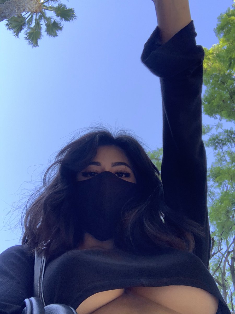 m3diawh0re's tweet photo. i think my mask looks nice ☺️ https://t.co/AKjMiNv6Ec