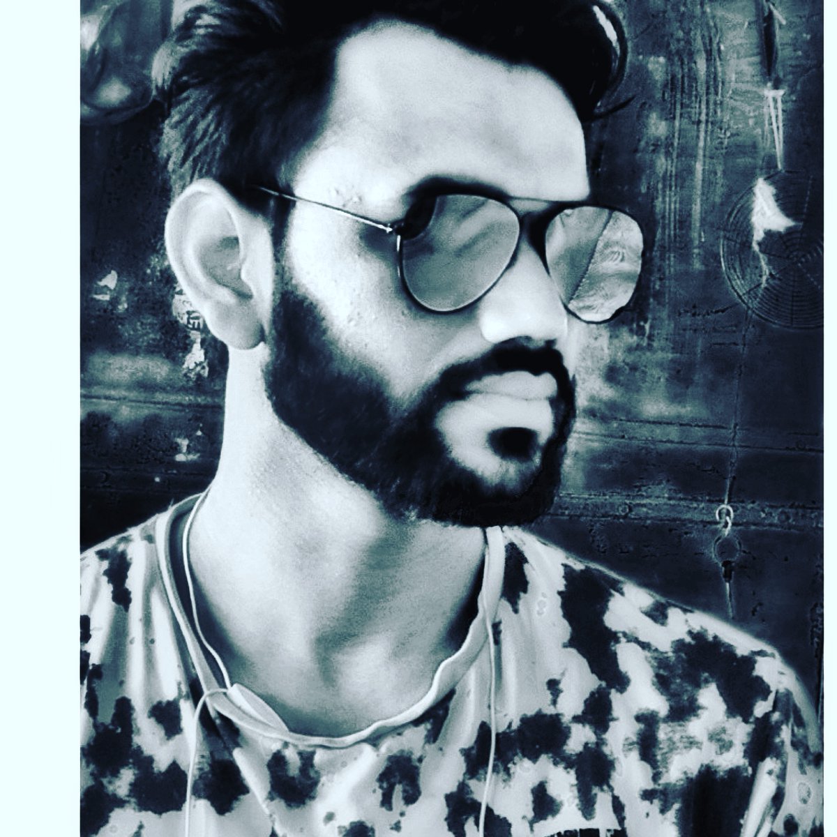 nagar_roh_it's tweet photo. #NewProfilePic https://t.co/8aETKI2OIN