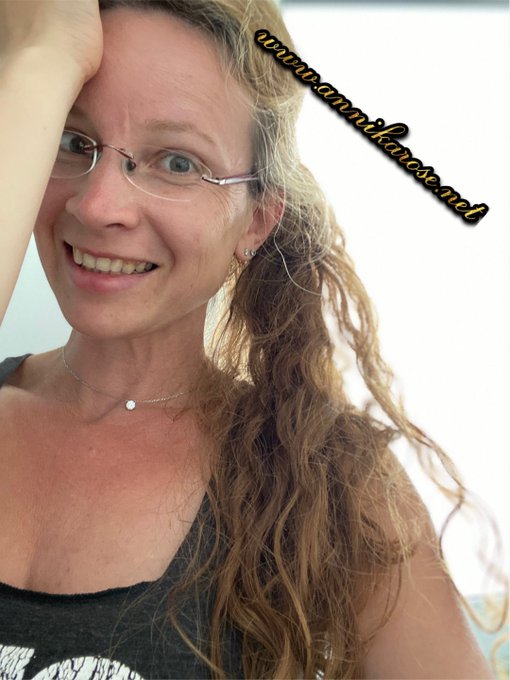 Ich w&uuml;nsch dir ein tolles #Wochenende! https://t.co/hhWbhatJDm<a href="/tag/wochenende"class="tags">#Wochenende</a>