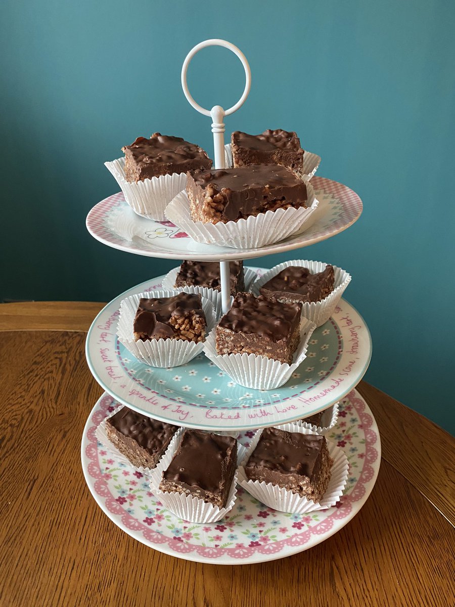 _MissDavin_'s tweet photo. Pop down to #allertonfarmersmarket today from 9am-1pm to grab a sweet treat or home made mask or some of our high quality 2nd hand goods while finding out about all things @LoveWavertree @independentliverpool @liverpoolcitycouncil https://t.co/42AgbTKGua