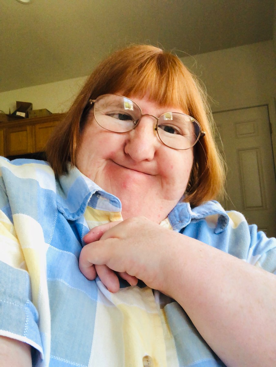 I felt ashamed of my disabled body for years, but writing has helped me rewrite the voice in my head. The voice that told me I was ugly. The voice that told me I was unworthy and unlovable. I gained self-love and self-acceptance after years of shame and hatred. #MyBestSelfie ❤️💋