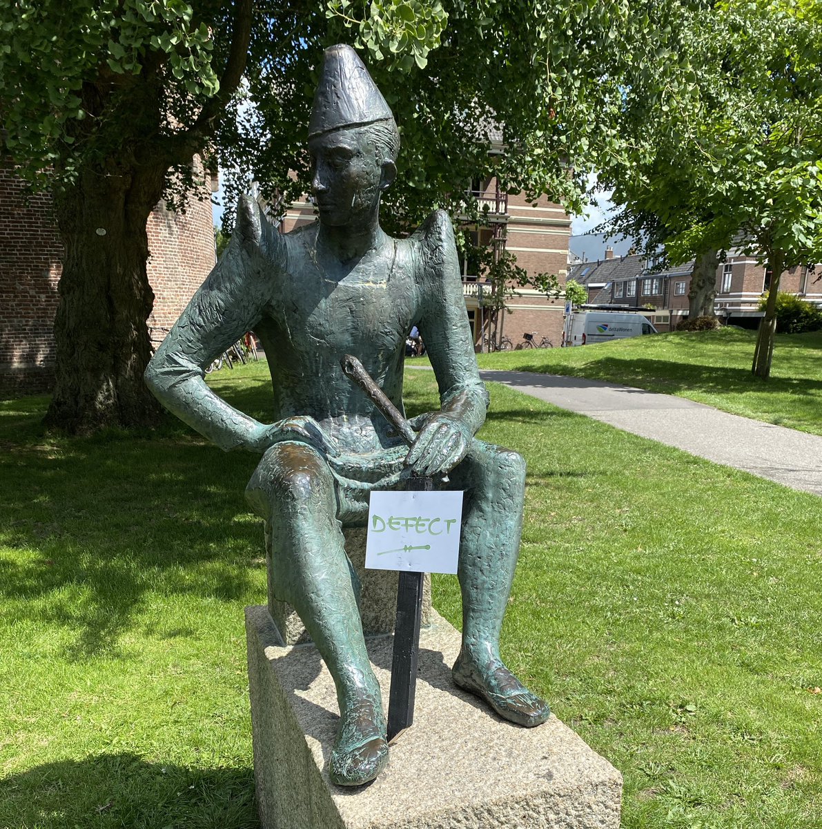 <a href="/Kerstinoudkampe/">Kerst in Oud Kampen</a> Let op er zit 1 defect standbeeld tussen.