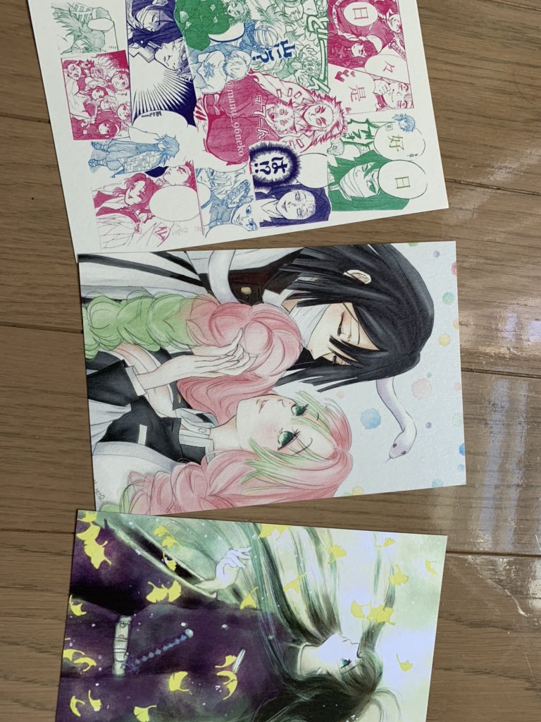 参加絵師三名の両面ポスカです!@manu_96neko さん、@y_paperart さん。用紙にうっすらパールあり美しい?
BOOTHご予約の方先着順で付けさせていただきます? https://t.co/uV1dH5yUpO 