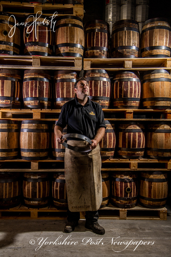 snapperjim's tweet photo. Happy #YorkshireDay my #Master #Cooper images at #Theakston @Theakston1827 #brewery to go in #print cover image spread inside video #online see @yorkshirepost #magazine #YPmag #teamwork @BondChris73 @MarisaCashill @mikegauntdesign @IanDayPix @JayMitchinson @EditorInChiefJP https://t.co/PWH3Jmef93