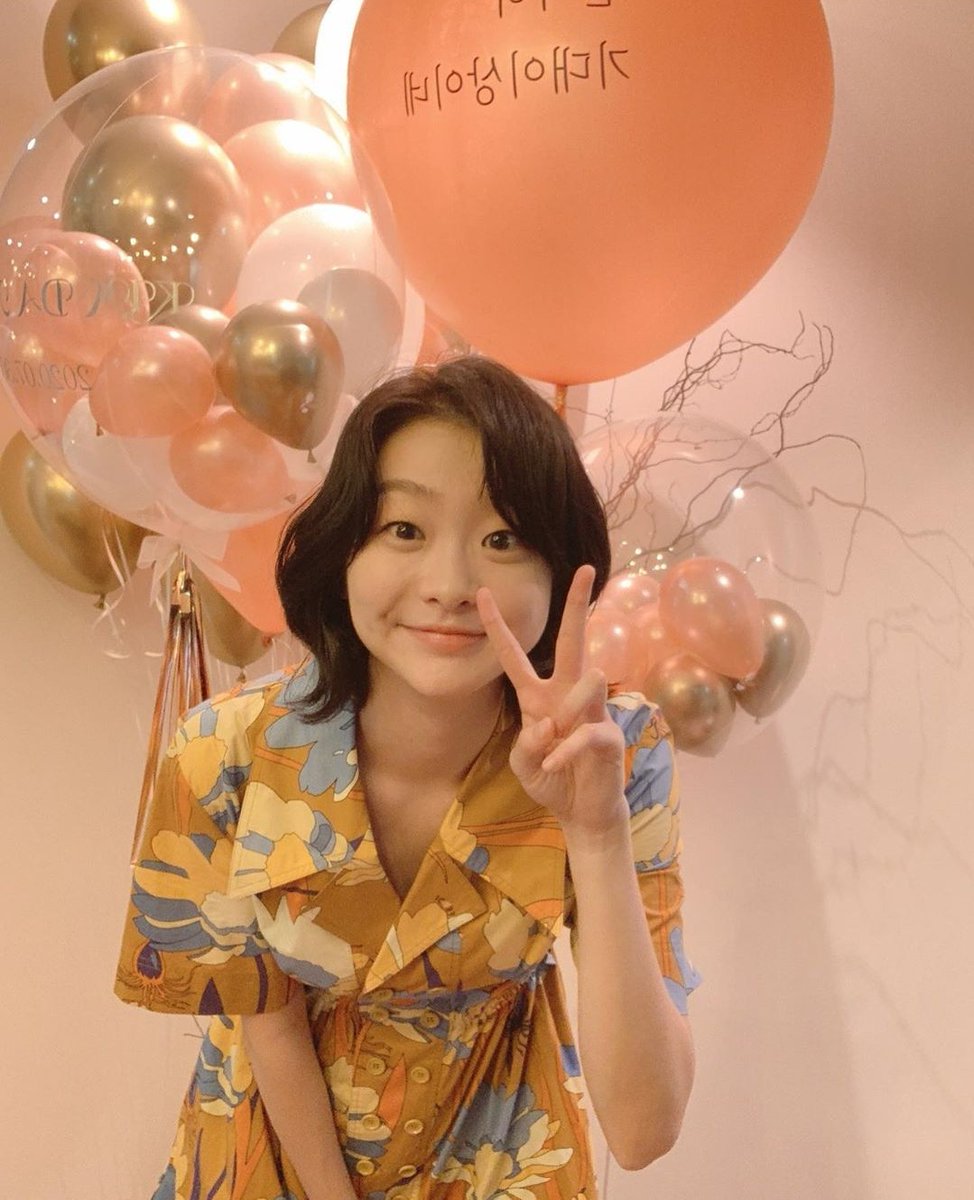 zknreelos's tweet photo. ✌🏻#KimDaMi #ItsDamiTime ✌🏻
Tolong Andmarq segera upload siaran ulangnya 😭😭 https://t.co/nzXG9NfUKL