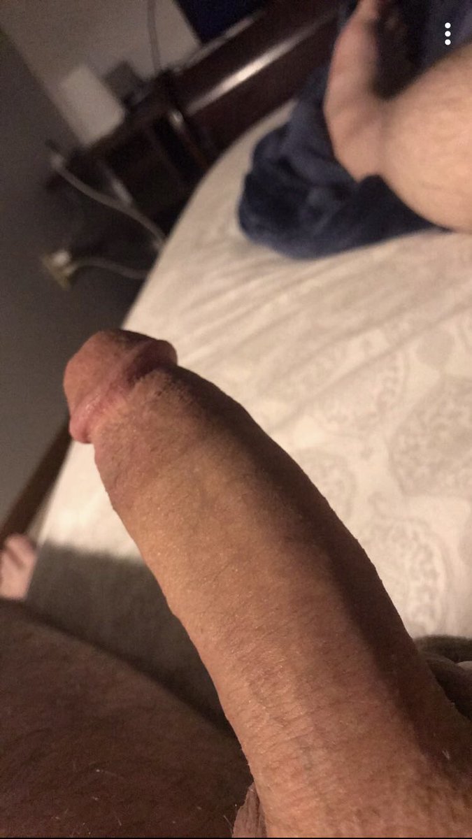 HerBigCock1's tweet photo. Wow .. I can’t sleep .. I could really use a good handjob or nice slow blowjob tonight .. any takers? Lolll  😬👅 #handjob #blowjob #cantsleep https://t.co/MWdVv8bUoS