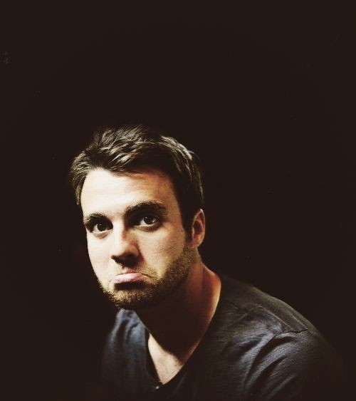 Of you& #39;re a Rian Stan this is for you @oIItimelow let the barking beggin
