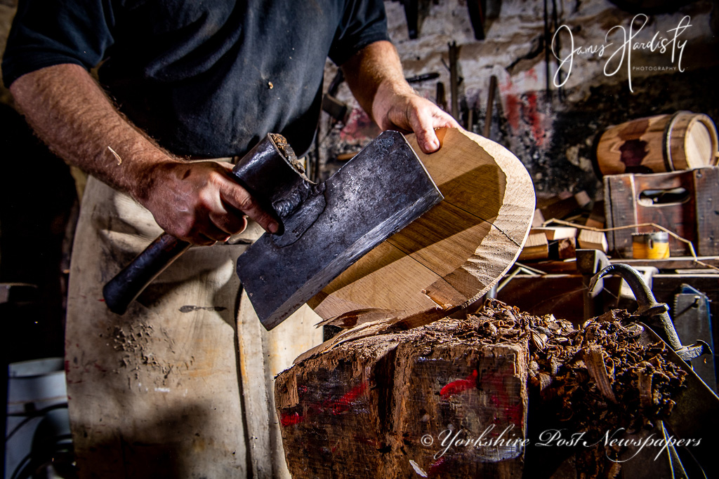 YPinPictures's tweet photo. Happy #YorkshireDay my #Master #Cooper images at #Theakston @Theakston1827 #brewery to go in #print cover image spread inside video #online see @yorkshirepost #magazine #YPmag #teamwork @BondChris73 @MarisaCashill @mikegauntdesign @IanDayPix @JayMitchinson @EditorInChiefJP https://t.co/33XuyZJGWW