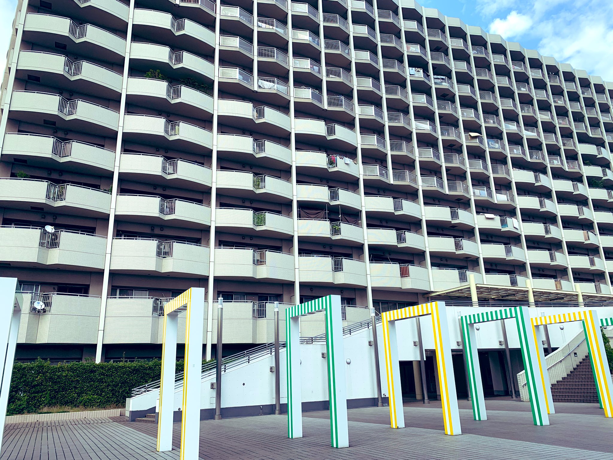 Ykk デジモン好き集まれ 管理人 聖地巡礼 1枚目の写真の場所を探すのにお台場海浜公園 台場を2往復くらいして探しました 4枚目はラスエボにてここで太一とアグモンが話してたのかなぁ デジモン デジフェス デジモンの日 8月1日メモリアル