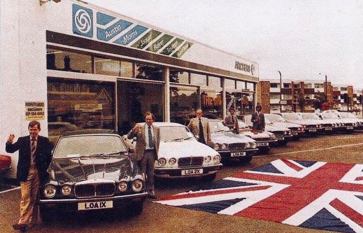 Carsalesmemesuk's tweet image. To all of you who have been in the trade for longer than you can remember....

Happy Plate Change Day!