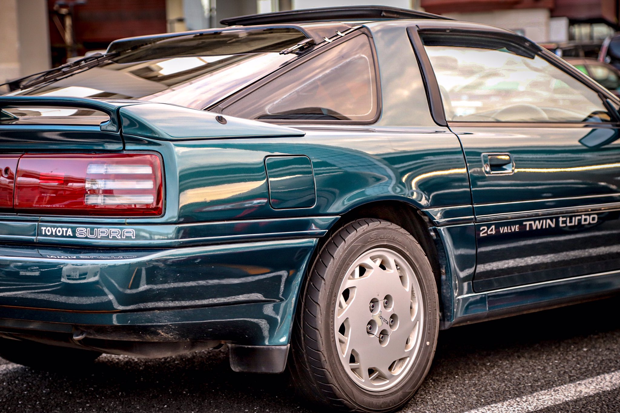 1990年「トヨタ スープラ A70 2.5GTツインターボ R」を再現