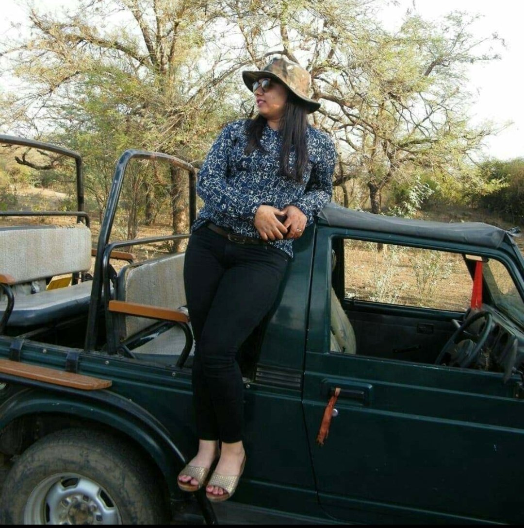 prashantDocean's tweet photo. @CrocsIndia My bff @diva_tulipss she is a Fashionista, so this pair of crocs "Bistro Peppers Black Clog" would compliment her personality. She would make a statement in this. She is diva & loves fashion which is unique & different. She would fall in love with these. #CrocsContest
@CrocsIndia https://t.co/Mv7rDPDAW2