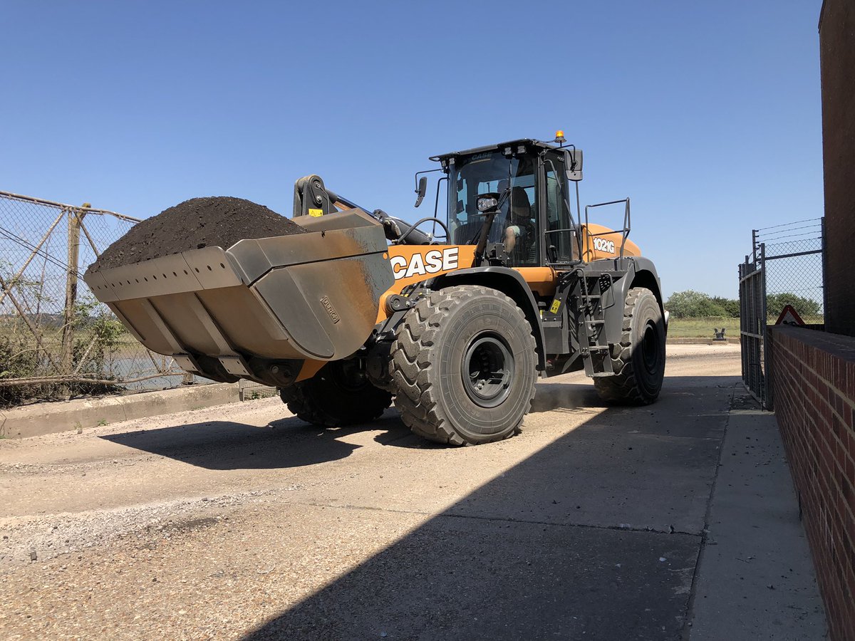 warwickward's tweet photo. It was scorcher yesterday! Perfect time to get this machine out ! Suns out ... BIG GUNS OUT ! πͺπ» βοΈπ¦
the @CaseCE_EU 1021G ! Call or drop us a message to enquire now! #CaseCE #WarwickWard #CASE1021G #casewheelloader https://t.co/pZafY2Cfqg