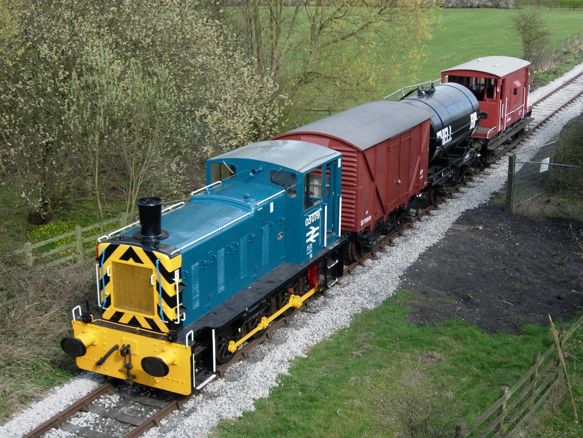 murtonpark's tweet photo. @DVLR_Murton will be shunting trains tomorrow at 11.00, 13.00 and 14.00. 

#murtonpark #heritagerailway #trains #locomotive #dvlr #blackberryline https://t.co/mGzSnwP8xK