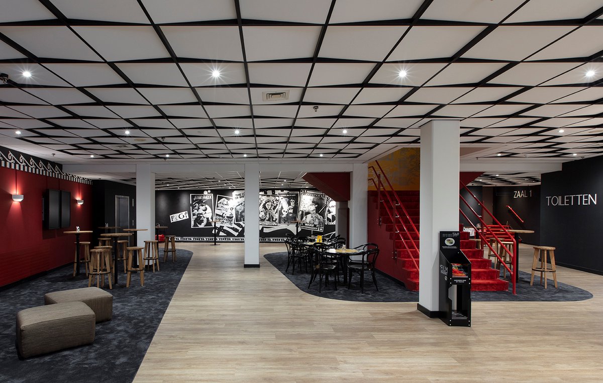 Creëer een uniek plafond met standaard system.
ow.ly/1hOL50ALbD3

Speel met de hoogtes en patronen van plafondpanelen in een standaard systeemplafond.
#klinktgoed