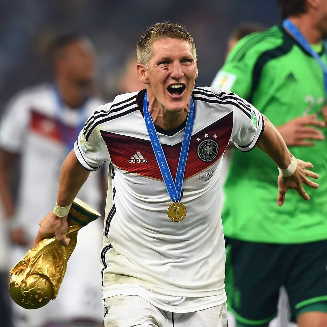 Happy Birthday Bastian Schweinsteiger 