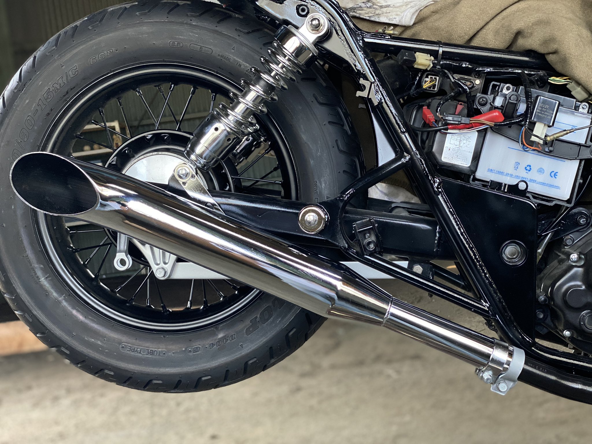 Kawasakiエリミネーター125 BN125-A1 社外マフラー Kawasakiエリミネーター125 BN125-A1 社外マフラー