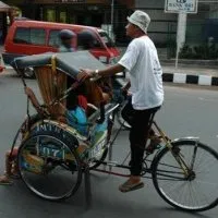 Darjah 1 sampai darjah 6, Wellesley Primary School. Pergi balik sekolah naik beca. 5 orang dulu boleh naik satu harung. Pakcik beca tu meninggal masa aku form 5.