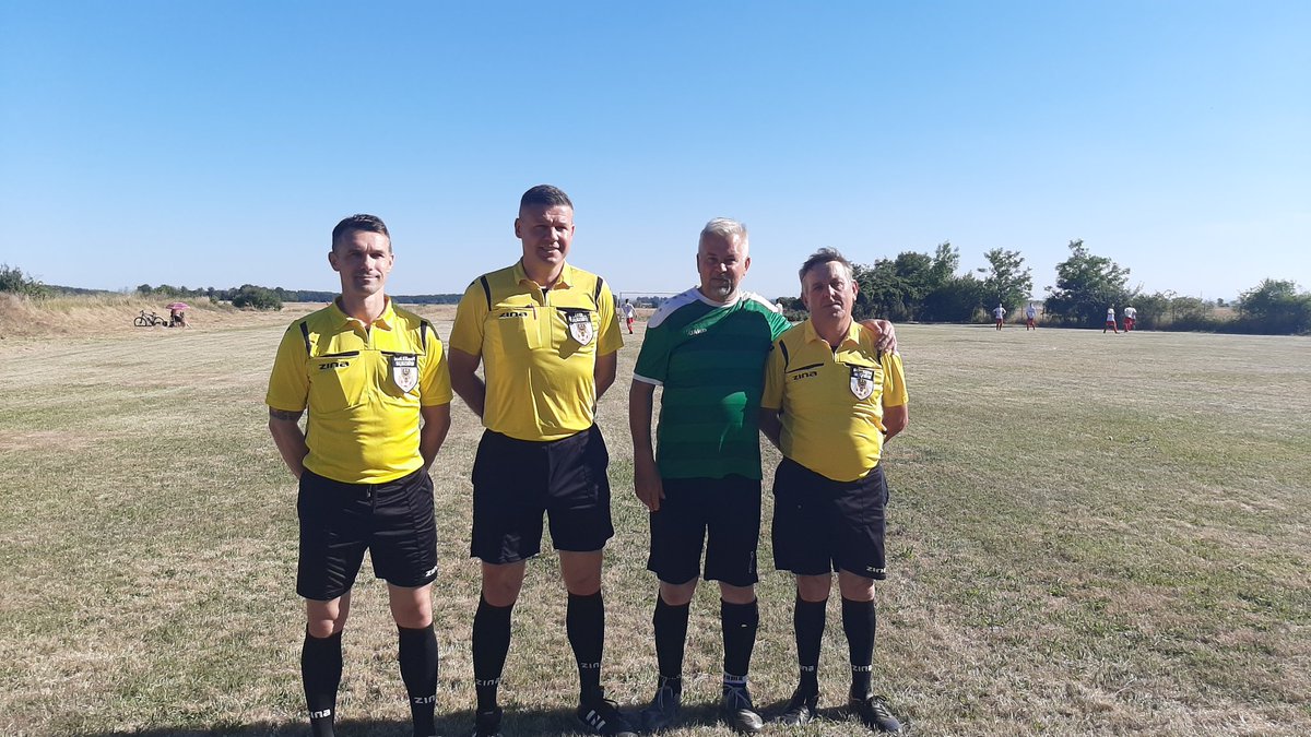 adam_michalik92's tweet photo. Debiut sędziowski @WojtekGrzyb ⚽️ o godzinie 17 rozpoczynamy mecz @PZPNPuchar Polski 👊

@WeszloCom @dolzpnwroc @dol_futbol @MarekOpalinski https://t.co/Bcg06CKfbw