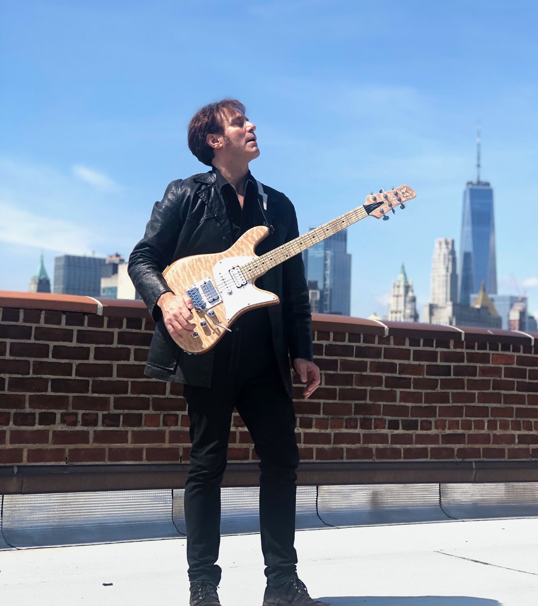 dbfields1's tweet image. Force of Will officially hits US radio today August 1st! Special thanks to my US PR agent Michelle Castiglia and my manager Buzz Willis!

Thanks you all my Spotify fans, the single FORCE OF WILL is already at 14,000+ plays!
open.spotify.com/artist/2ZHM1Fd…