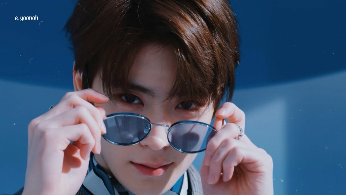 Jaehyun during 'TOUCH' MV; a very necessary thread 