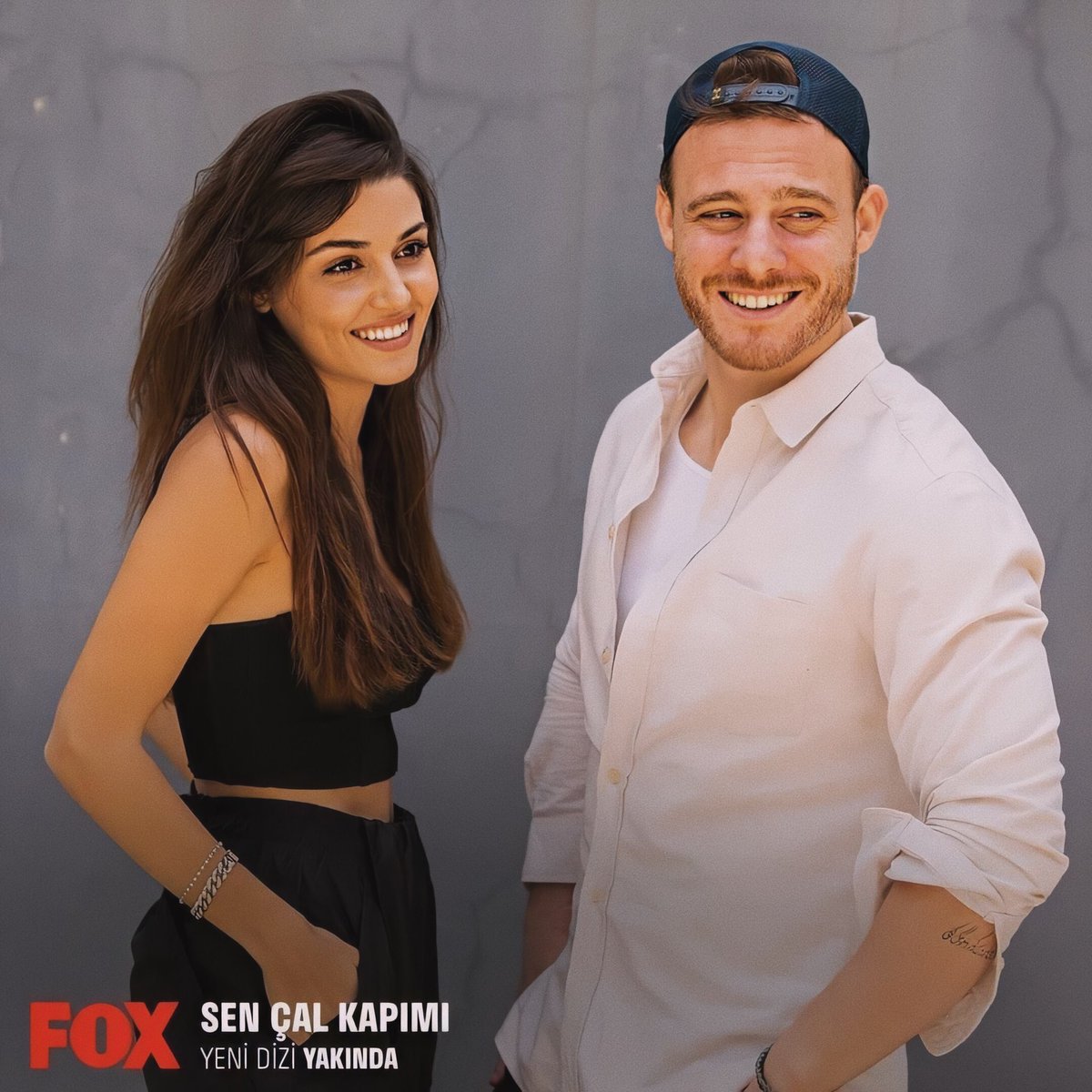  𝟮𝟮/𝟬𝟱/𝟮𝟬𝟮𝟬, they are announced to be the main protagonists. [ #SenÇalKapımı•  #HandeErçel•   #KeremBürsin • #HanKer]