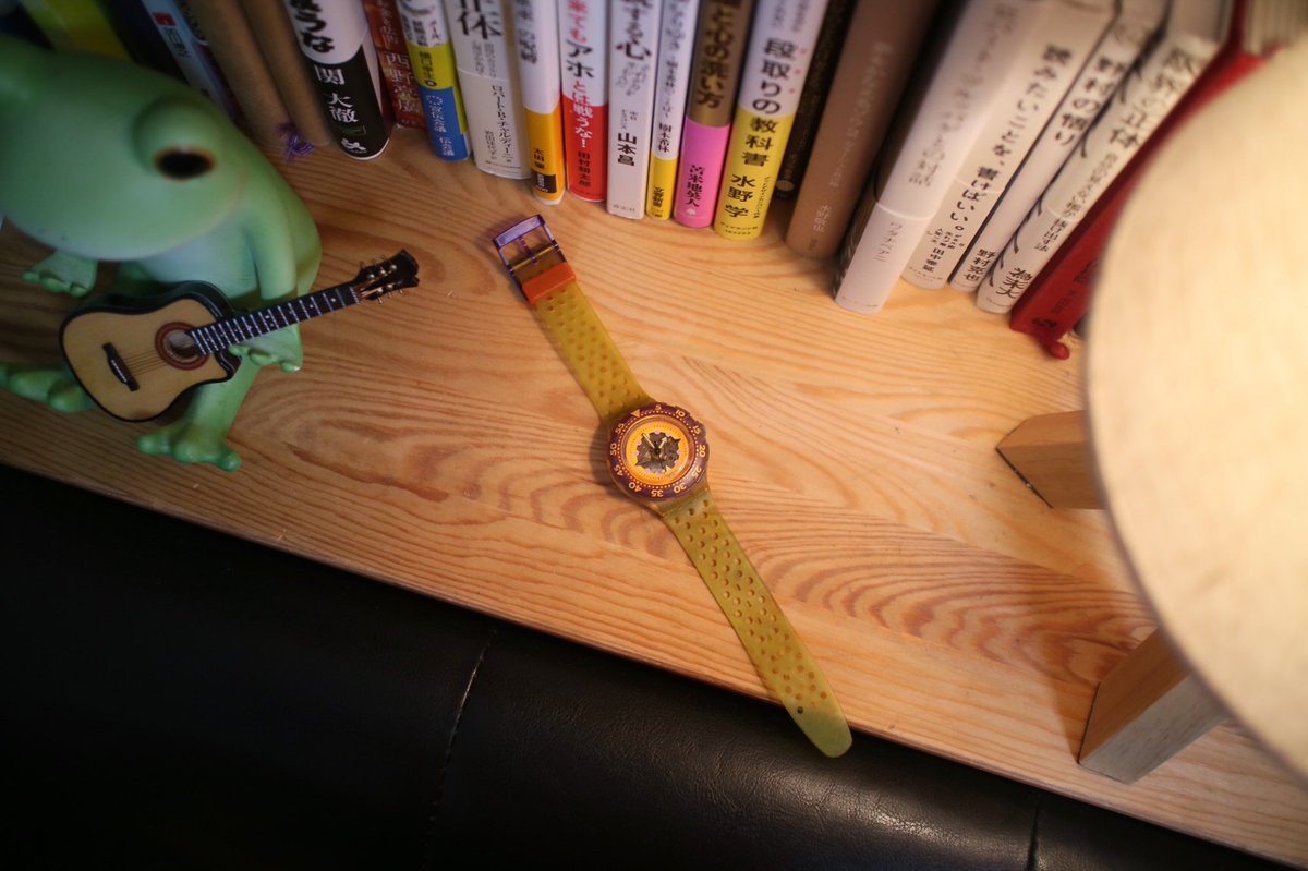 dollyfunklove's tweet photo. 29年前に3時間並んで買った宝物。
今でもちゃんと動いてます。
#swatch #scuba200 #Hyppocampus https://t.co/MZhJcLuHeX
