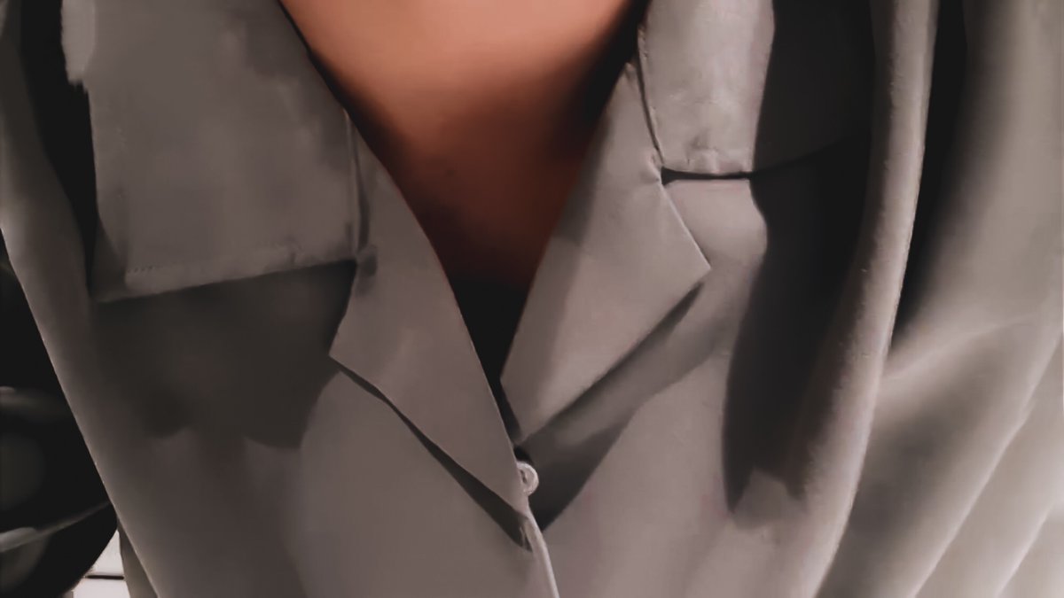 skzvintage's tweet image. virtual hug is a skz thing now 🥺