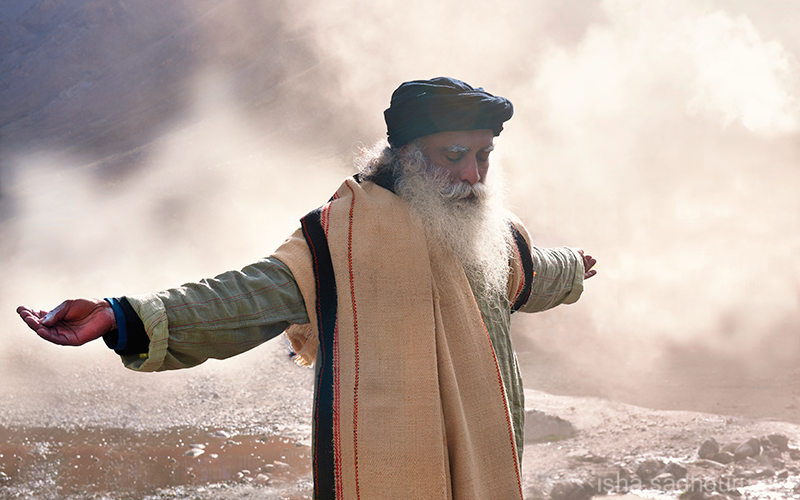 SadhguruJV's tweet photo. If you are willing, I am available in ways beyond your logical understanding. #SadhguruQuotes https://t.co/RPtupDbNuA