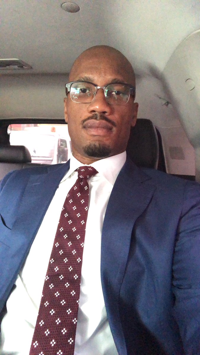 didierdrogba's tweet photo. C’est le moment,
Que Dieu nous accompagne 🇨🇮🙏🏾 https://t.co/mGJrs4PEtd