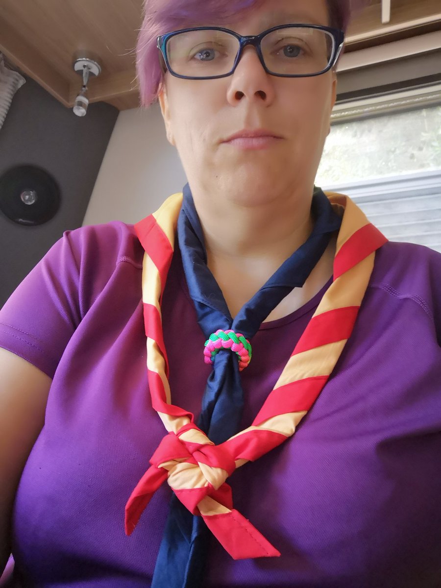 Scout training on World Scarf day
#worldscarfday #hampshirescouting
#ScoutScarfDay 
#Scouts