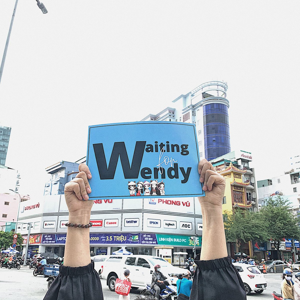 luvies_r's tweet photo. V-ReVeluv make special event for Wendy. @RVsmtown
#HeyLuviesRUReady 
#6YearsWithRedVelvet
#레드벨벳_6주년_대댕큐
#RedVelvet #레드벨벳  #Irene #Seulgi #Wendy #Joy #Yeri https://t.co/zlPAH1hBVt