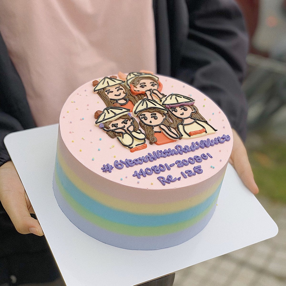 luvies_r's tweet photo. V-ReVeluv make special event for Wendy. @RVsmtown
#HeyLuviesRUReady 
#6YearsWithRedVelvet
#레드벨벳_6주년_대댕큐
#RedVelvet #레드벨벳  #Irene #Seulgi #Wendy #Joy #Yeri https://t.co/zlPAH1hBVt