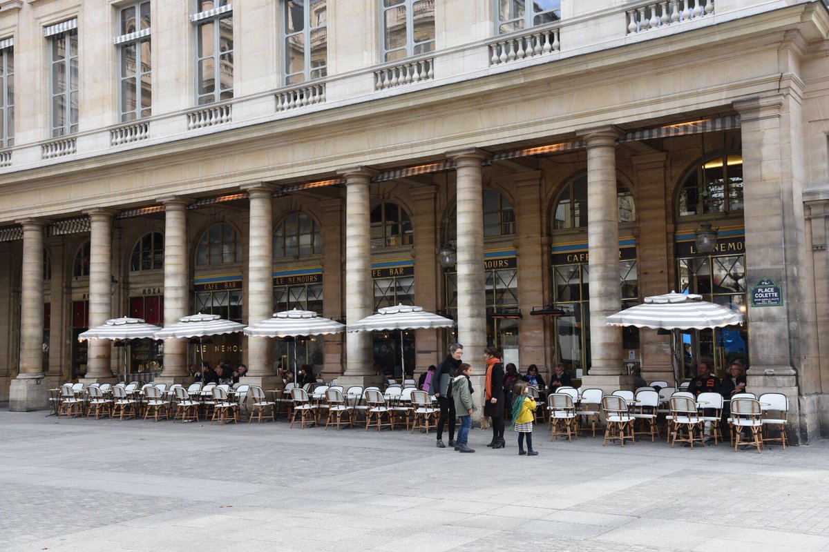 hikkun1103's tweet photo. 【パリ🇫🇷秋の風景】
#カフェドパリ #lenemours
#cafedeparis #palaisroyal
#museedulouvre
#ルーブル美術館 と
#パレロワイヤル の
中間に立地するカフェ☕️
パリらしい開放的な
雰囲気を感じられます🇫🇷
#コロナで気が滅入るからみんなの写真で旅行しようぜ
#自宅でフランス旅行 #パリ #paris https://t.co/O6nAgYwRQh