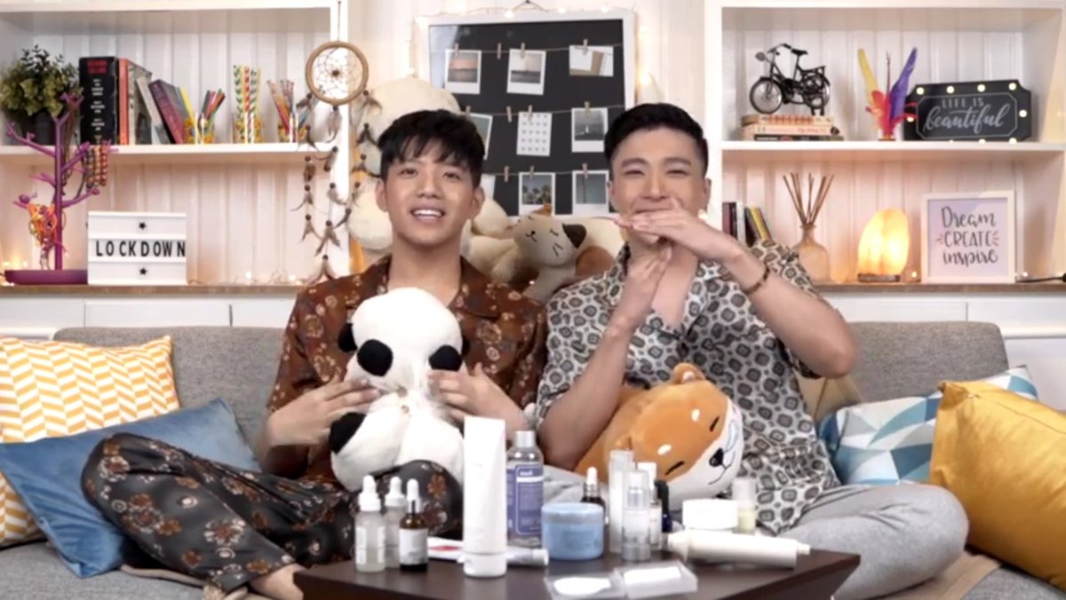pinoyboyslove's tweet photo. Ang laki kaya ng "T" ni @aleckevin_ bakit ayaw mo @rafiecake π
#KeyChenLockdownTips
Don't forget to watch and subscribe to @Ticket2MeNet channel.
Link here: https://t.co/E1FDOM3VxA https://t.co/ODHa5EcbJn