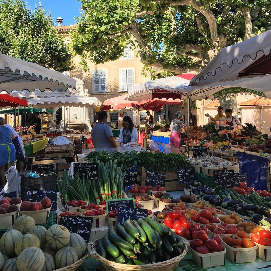DdfPaca's tweet photo. 🏌️♂️ Gastronomie
Dans le #Sud, le marché est plus qu'une tradition, c'est un #artdevivre
Merci 📷@bleu_galet
#lifestyle #cassis #provence #regionsud #southoffrance #provencegolf #golfing #artdevivre #golf #golfer https://t.co/3GyV0wHonm