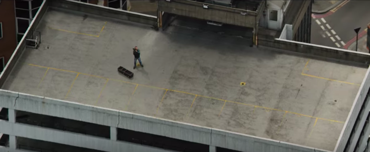 they are now using manpads to shoot at marine 1 from the rooftopsgood thing they knew *exactIy* over which roofs the president would fly during exfil or this would have looked like a super fucking dumb plan