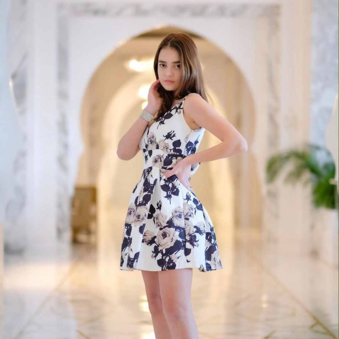 mattybmodels's tweet photo. New Model alert - Meet Vivian ๐ง๐ญ
Lebanese/Bulgarian Teen model in Bahrain
Available for Fashion, Editorial, Video promotions, Sports and fitness ๐ธ
#bahrainmodels #bahrain #fashionbahrain #modelsinbahrain #middleeastmodels #ksafashion #mattybmodels1 #bahrainmodel #bahraingirls https://t.co/9ETfhNQKB7