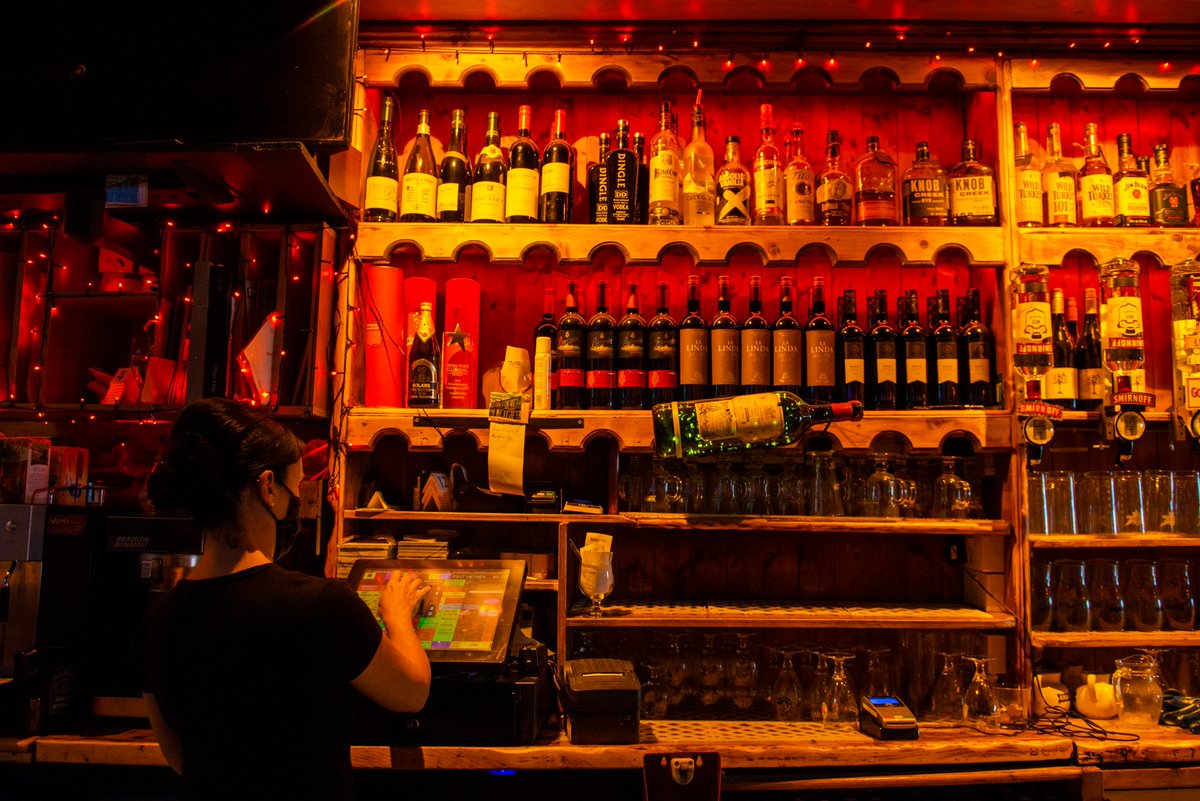 mydolans's tweet photo. Dolans #Limerick are open at 5pm today. To book a table in our brand new Roof Garden please use the following link: https://t.co/LfShLghk9Q #dolanspresents #dolansroofgarden https://t.co/O2OFp8EXP2
