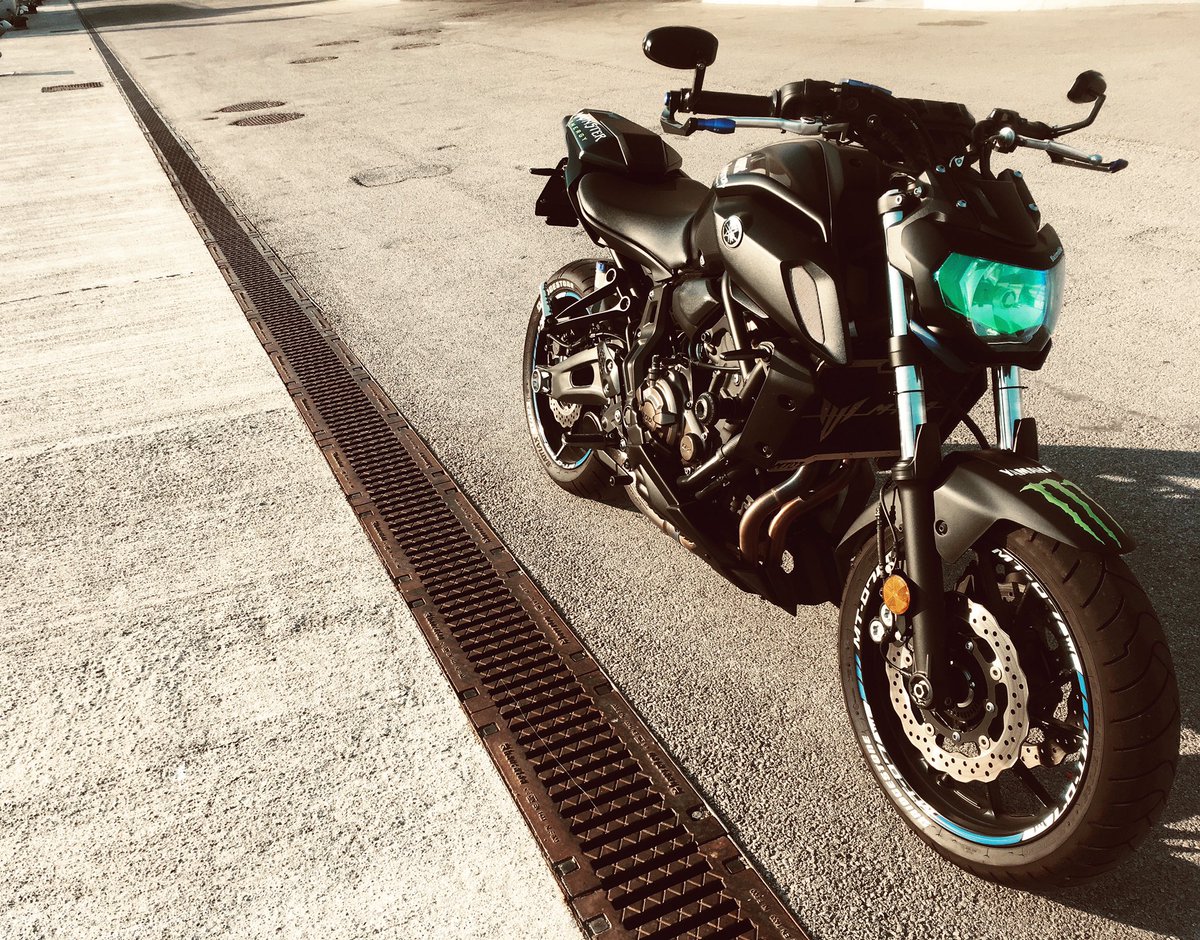 Black Smok Bike - The dark side of Yamaha ____________________________________________________________ #yamahamotor #YAMAHA #YamahaRacing #moto #motorcycle #motorcycles #mt07 #blacksmokbike #theknightsofiwata #twowheelspassion